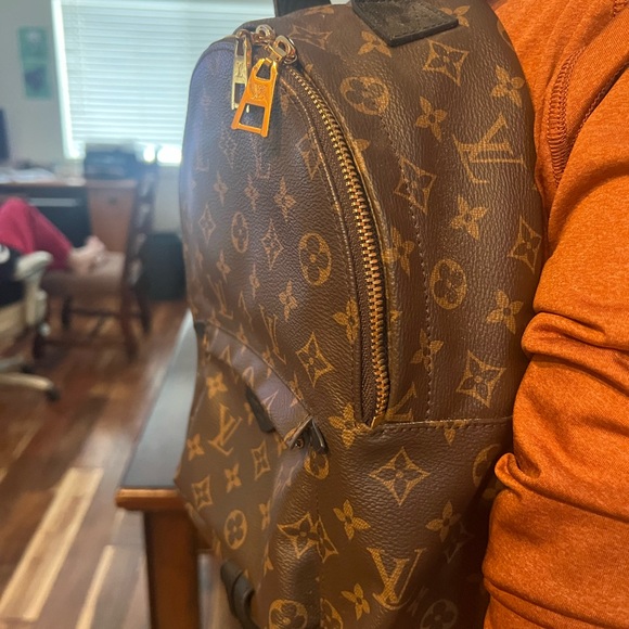 Louis Vuitton backpack. Never used. - Picture 2 of 6